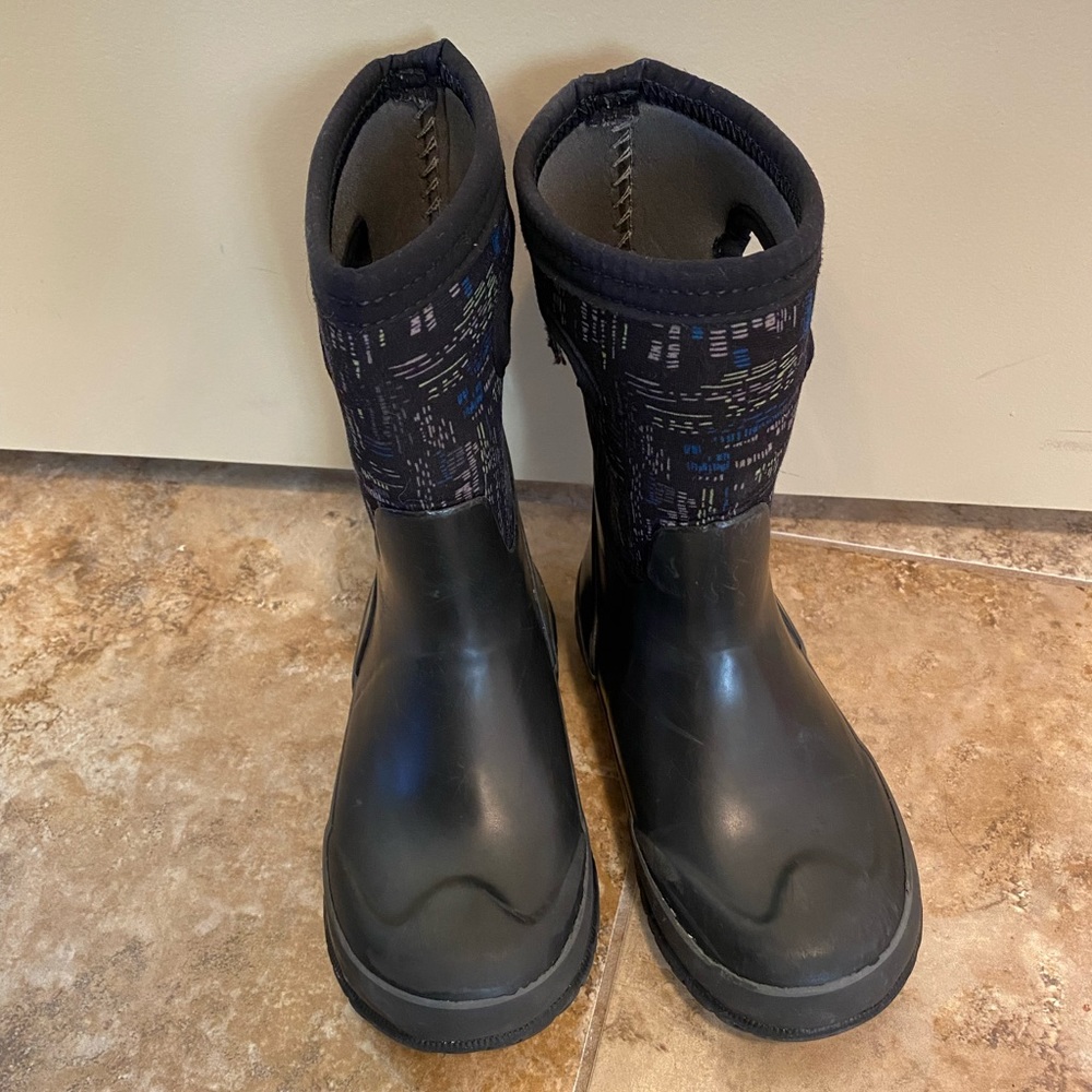Bogs black winter boots size 12